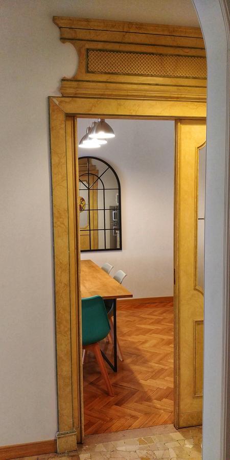 Roomy Apartment Duomo & San Babila 米兰 外观 照片