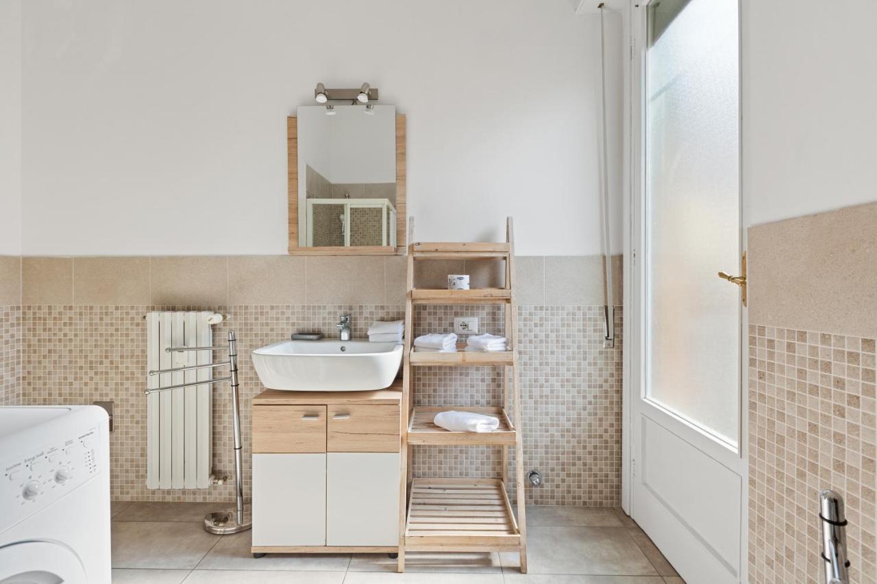 Roomy Apartment Duomo & San Babila 米兰 外观 照片