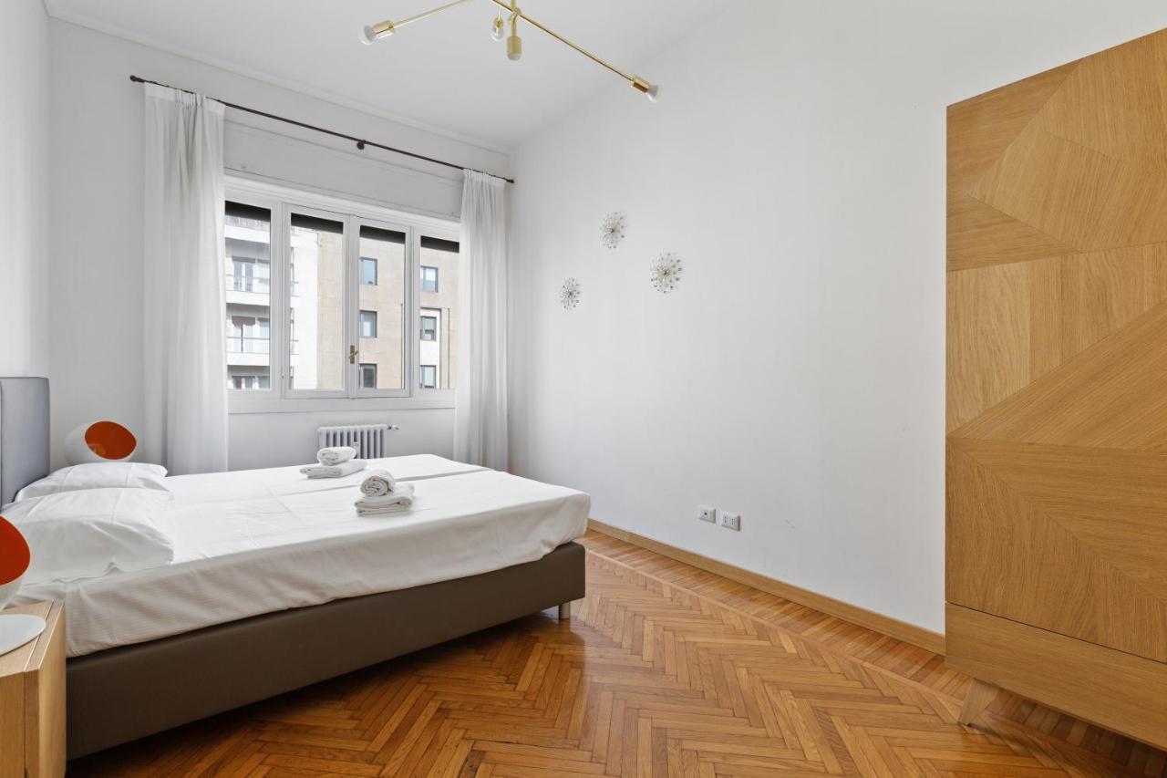 Roomy Apartment Duomo & San Babila 米兰 外观 照片