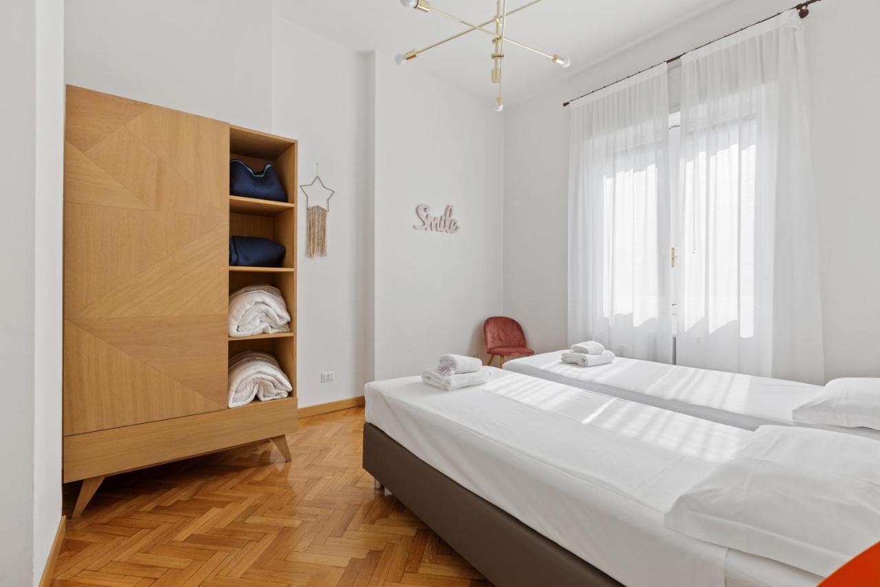 Roomy Apartment Duomo & San Babila 米兰 外观 照片